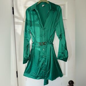 Green top size medium/ brand like/love